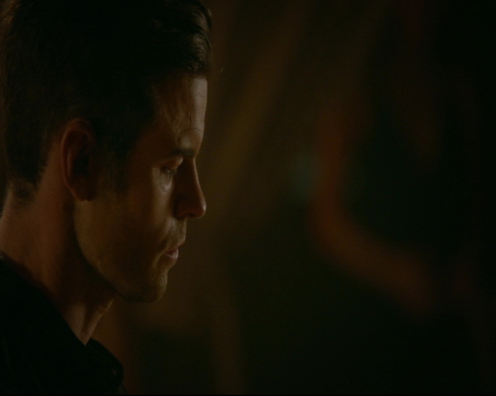 vampirediariesworld-dot-nl_TheOriginals5x05DontItJustBreakYourHeart01717.jpg