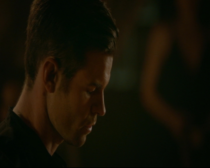 vampirediariesworld-dot-nl_TheOriginals5x05DontItJustBreakYourHeart01719.jpg