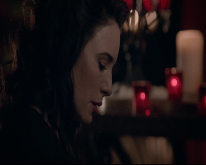 vampirediariesworld-dot-nl_TheOriginals5x05DontItJustBreakYourHeart01772.jpg