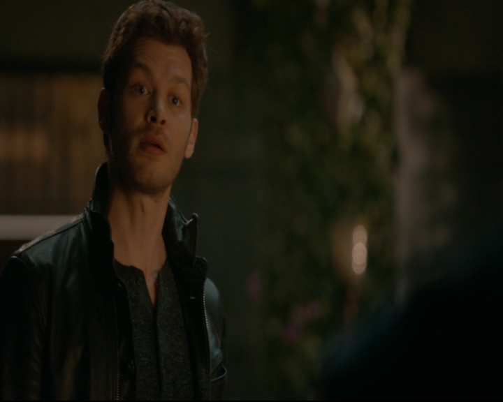 vampirediariesworld-dot-nl_TheOriginals5x05DontItJustBreakYourHeart01954.jpg
