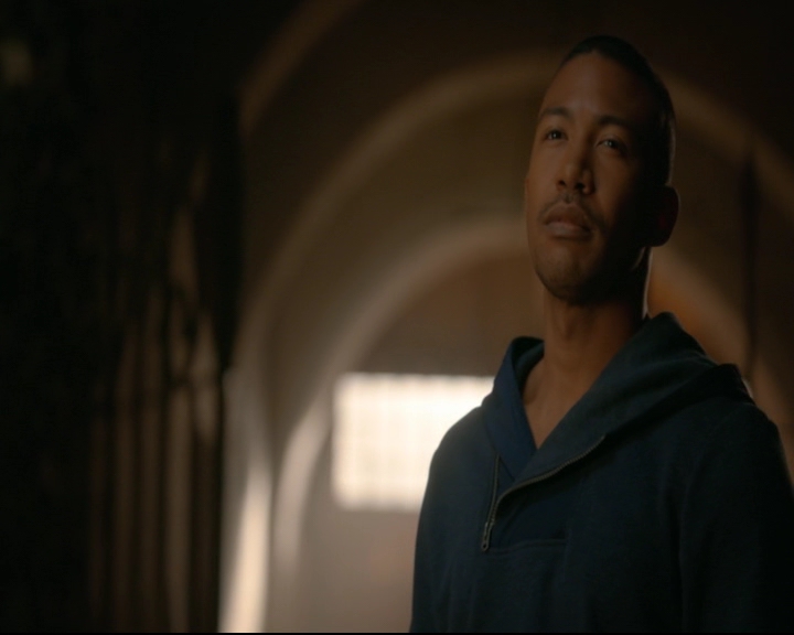 vampirediariesworld-dot-nl_TheOriginals5x05DontItJustBreakYourHeart01956.jpg vampirediariesworld-dot-nl_TheOriginals5x05DontItJustBreakYourHeart01956.jpg