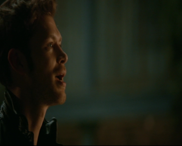 vampirediariesworld-dot-nl_TheOriginals5x05DontItJustBreakYourHeart01960.jpg