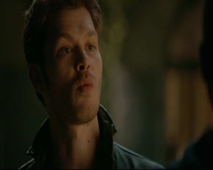 vampirediariesworld-dot-nl_TheOriginals5x05DontItJustBreakYourHeart01966.jpg