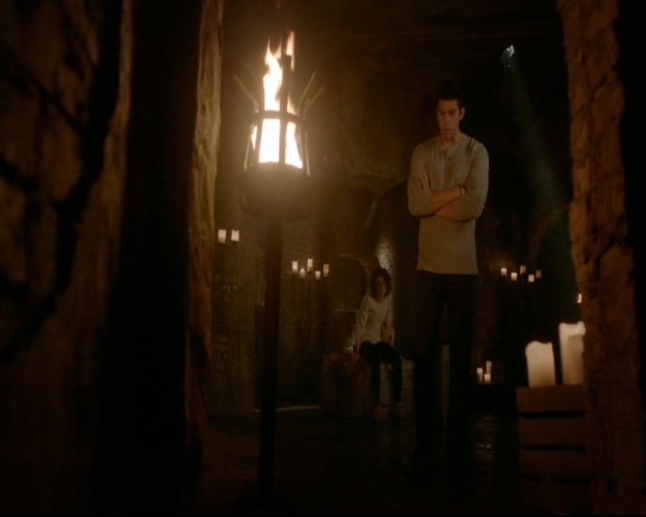 vampirediariesworld-dot-nl_TheOriginals5x05DontItJustBreakYourHeart02004.jpg