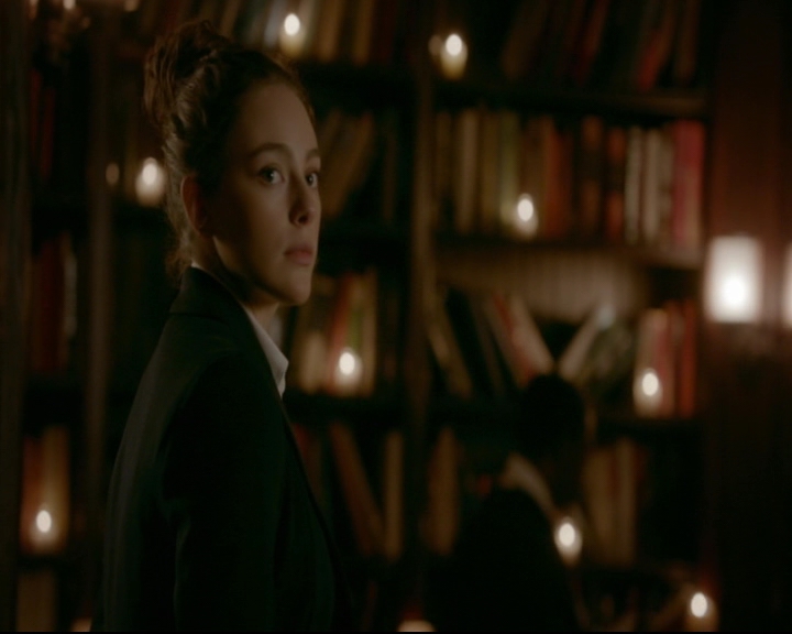 vampirediariesworld-dot-nl_TheOriginals5x05DontItJustBreakYourHeart02056.jpg