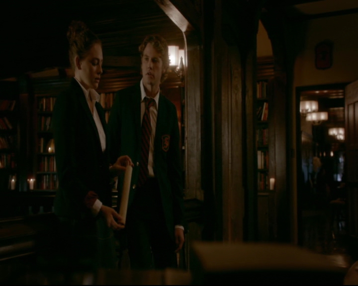 vampirediariesworld-dot-nl_TheOriginals5x05DontItJustBreakYourHeart02083.jpg