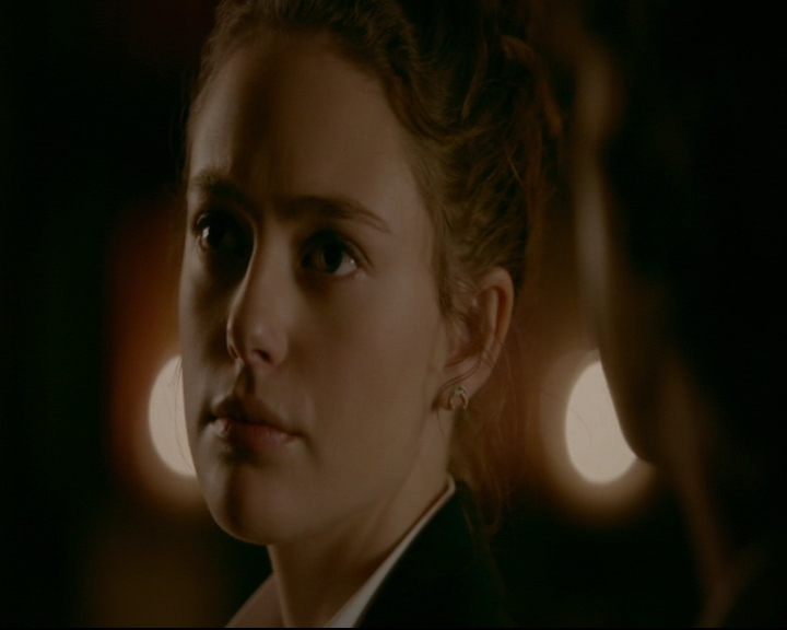vampirediariesworld-dot-nl_TheOriginals5x05DontItJustBreakYourHeart02103.jpg
