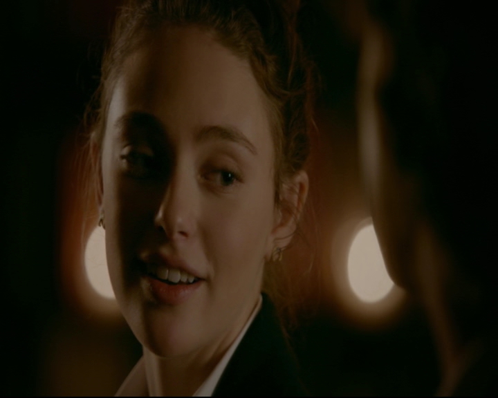 vampirediariesworld-dot-nl_TheOriginals5x05DontItJustBreakYourHeart02106.jpg