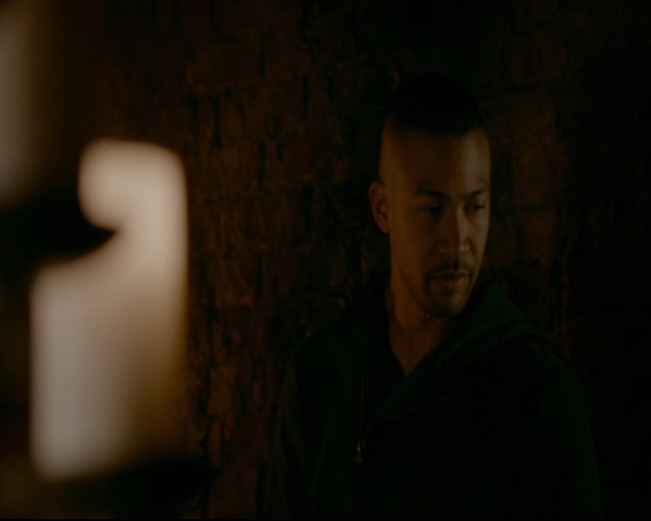 vampirediariesworld-dot-nl_TheOriginals5x05DontItJustBreakYourHeart02151.jpg