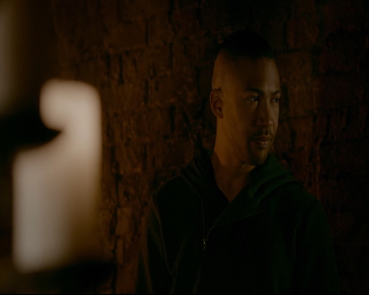 vampirediariesworld-dot-nl_TheOriginals5x05DontItJustBreakYourHeart02153.jpg