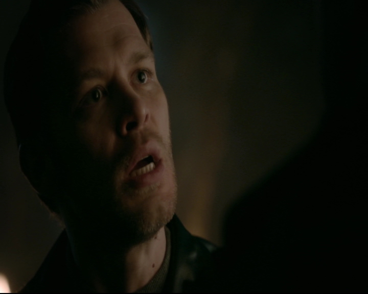 vampirediariesworld-dot-nl_TheOriginals5x05DontItJustBreakYourHeart02192.jpg