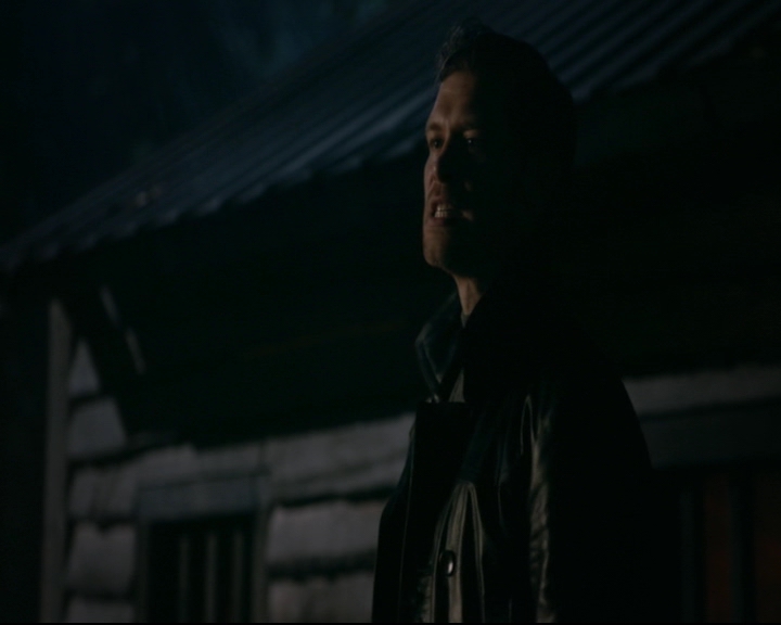 vampirediariesworld-dot-nl_TheOriginals5x05DontItJustBreakYourHeart02211.jpg