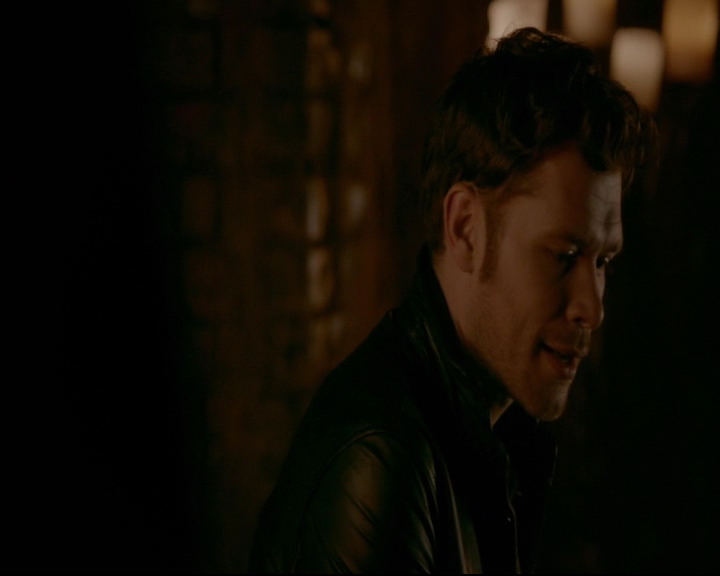 vampirediariesworld-dot-nl_TheOriginals5x05DontItJustBreakYourHeart02257.jpg
