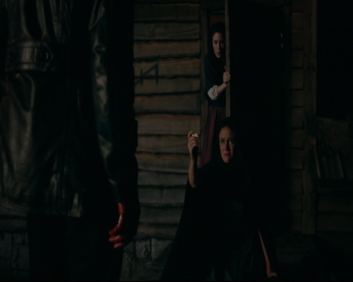 vampirediariesworld-dot-nl_TheOriginals5x05DontItJustBreakYourHeart02265.jpg