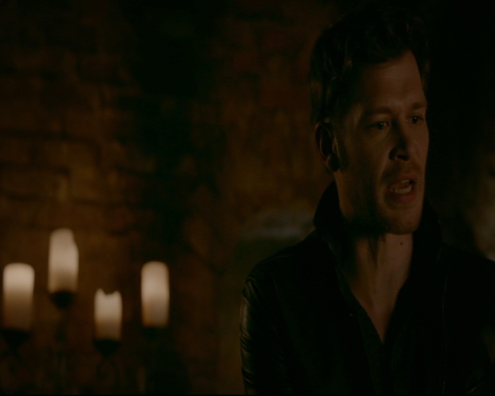 vampirediariesworld-dot-nl_TheOriginals5x05DontItJustBreakYourHeart02276.jpg