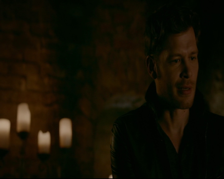 vampirediariesworld-dot-nl_TheOriginals5x05DontItJustBreakYourHeart02278.jpg
