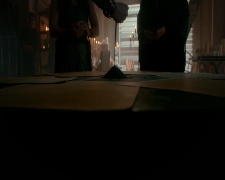 vampirediariesworld-dot-nl_TheOriginals5x06WhatWillIHaveLeft01629.jpg vampirediariesworld-dot-nl_TheOriginals5x06WhatWillIHaveLeft01629.jpg