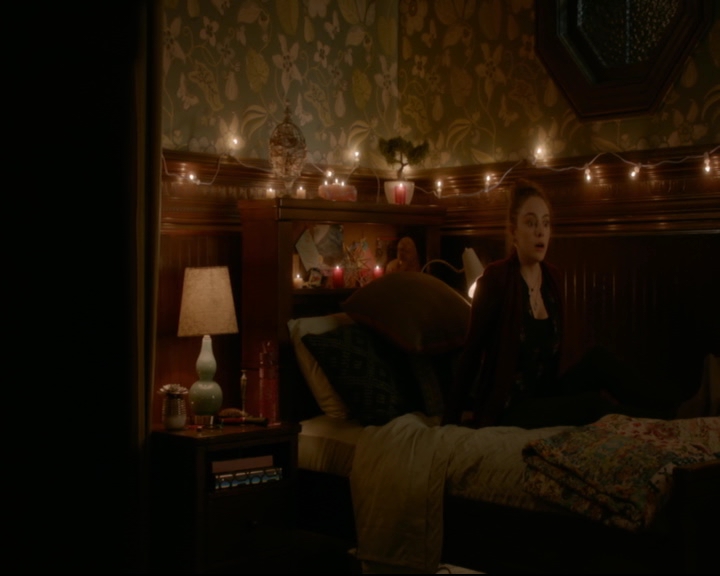 vampirediariesworld-dot-nl_TheOriginals5x07GodsGonnaTroubleTheWater00014.jpg