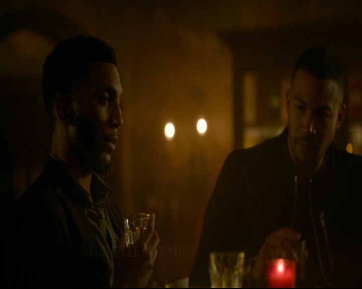 vampirediariesworld-dot-nl_TheOriginals5x07GodsGonnaTroubleTheWater00144.jpg
