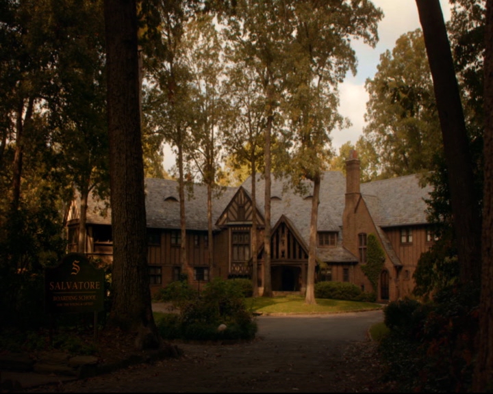 vampirediariesworld-dot-nl_TheOriginals5x07GodsGonnaTroubleTheWater00185.jpg