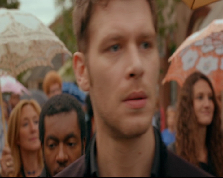 vampirediariesworld-dot-nl_TheOriginals5x07GodsGonnaTroubleTheWater01135.jpg vampirediariesworld-dot-nl_TheOriginals5x07GodsGonnaTroubleTheWater01135.jpg