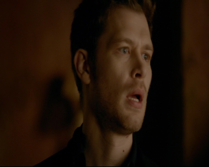 vampirediariesworld-dot-nl_TheOriginals5x07GodsGonnaTroubleTheWater01413.jpg