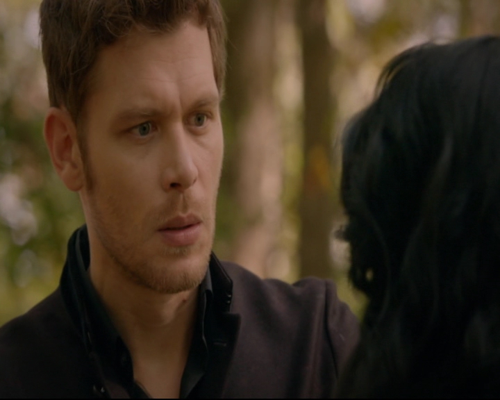 vampirediariesworld-dot-nl_TheOriginals5x07GodsGonnaTroubleTheWater01425.jpg
