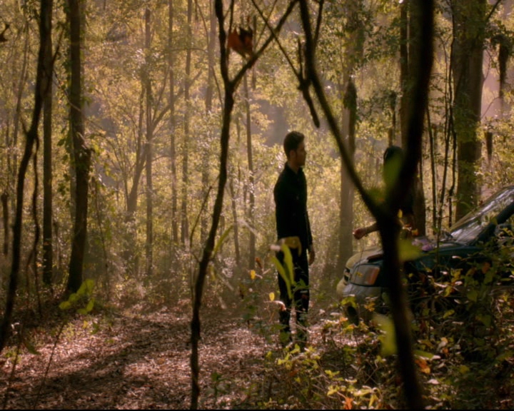 vampirediariesworld-dot-nl_TheOriginals5x07GodsGonnaTroubleTheWater01427.jpg