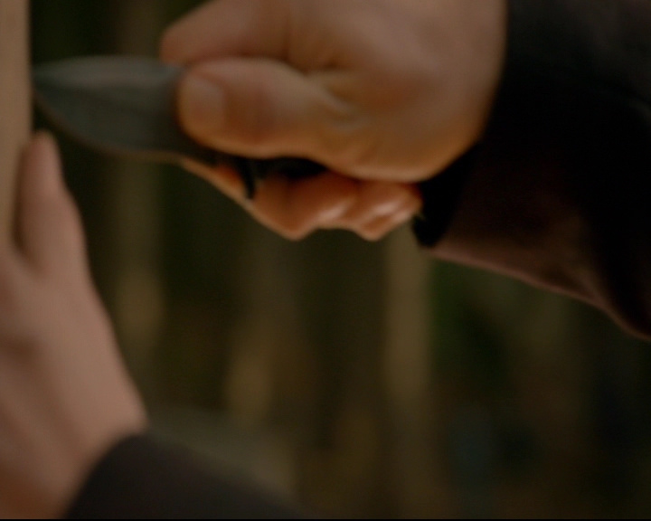vampirediariesworld-dot-nl_TheOriginals5x07GodsGonnaTroubleTheWater01457.jpg