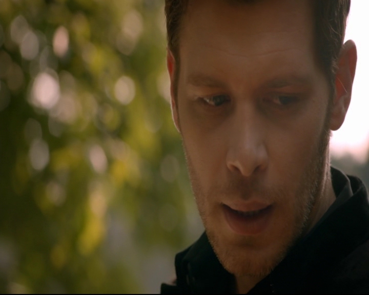 vampirediariesworld-dot-nl_TheOriginals5x07GodsGonnaTroubleTheWater01465.jpg