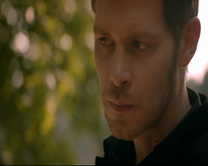 vampirediariesworld-dot-nl_TheOriginals5x07GodsGonnaTroubleTheWater01467.jpg