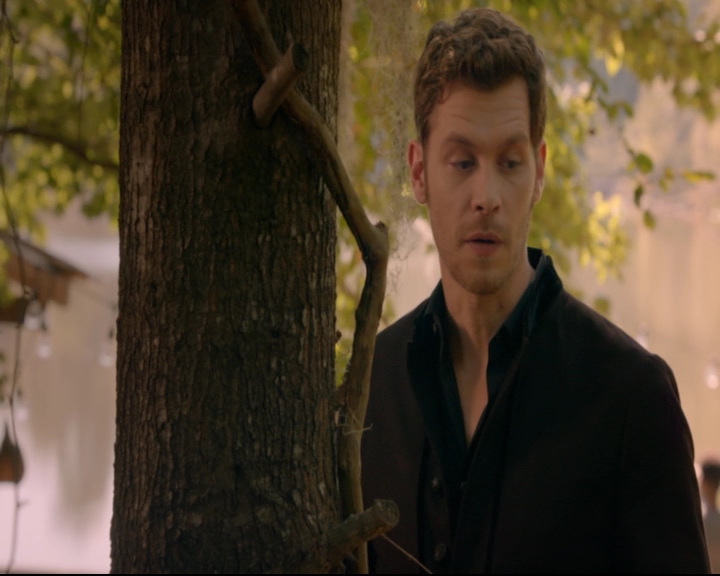 vampirediariesworld-dot-nl_TheOriginals5x07GodsGonnaTroubleTheWater01477.jpg