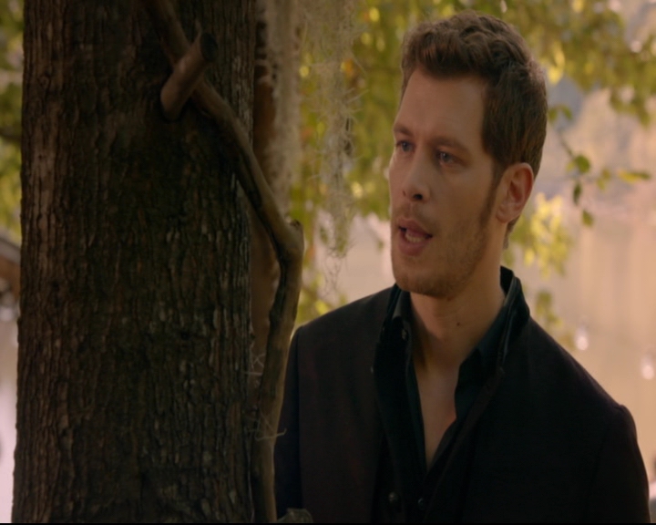vampirediariesworld-dot-nl_TheOriginals5x07GodsGonnaTroubleTheWater01490.jpg