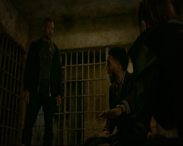 vampirediariesworld-dot-nl_TheOriginals5x07GodsGonnaTroubleTheWater01861.jpg