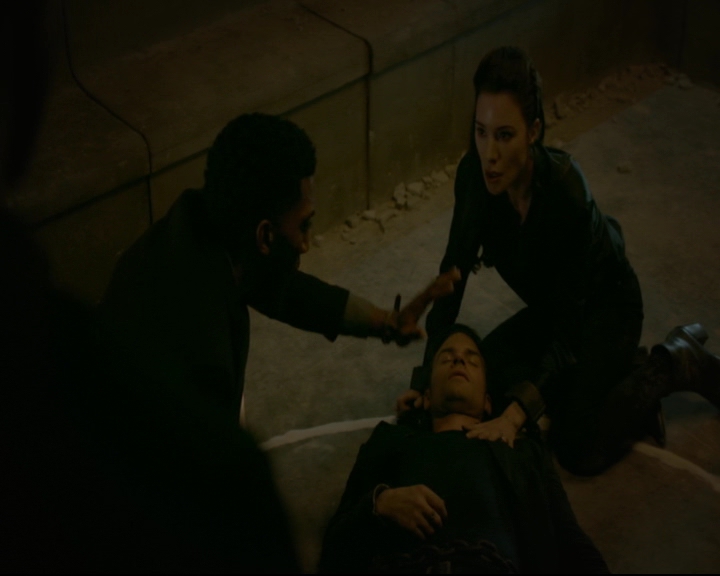 vampirediariesworld-dot-nl_TheOriginals5x07GodsGonnaTroubleTheWater01862.jpg