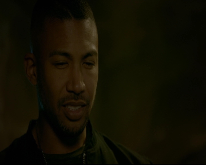 vampirediariesworld-dot-nl_TheOriginals5x07GodsGonnaTroubleTheWater01867.jpg