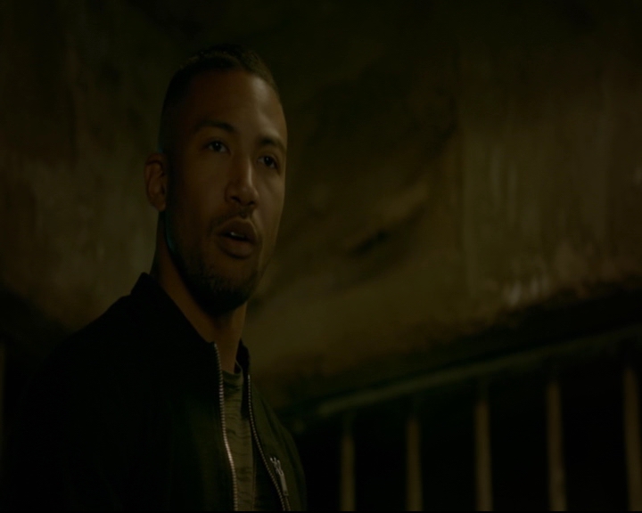 vampirediariesworld-dot-nl_TheOriginals5x07GodsGonnaTroubleTheWater01893.jpg