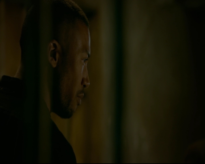 vampirediariesworld-dot-nl_TheOriginals5x07GodsGonnaTroubleTheWater01899.jpg