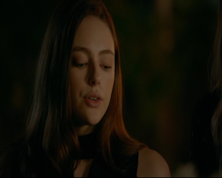 vampirediariesworld-dot-nl_TheOriginals5x07GodsGonnaTroubleTheWater01983.jpg