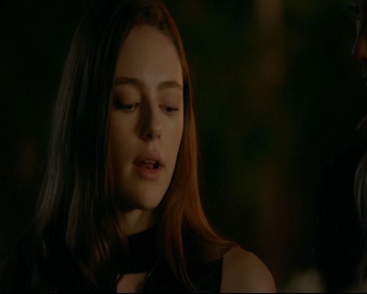 vampirediariesworld-dot-nl_TheOriginals5x07GodsGonnaTroubleTheWater01984.jpg