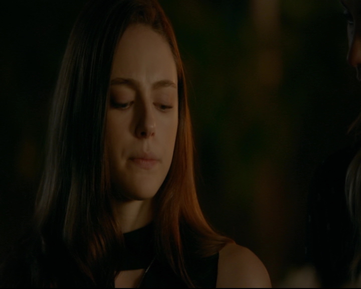 vampirediariesworld-dot-nl_TheOriginals5x07GodsGonnaTroubleTheWater01985.jpg