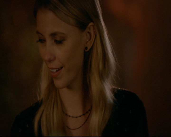 vampirediariesworld-dot-nl_TheOriginals5x07GodsGonnaTroubleTheWater01986.jpg