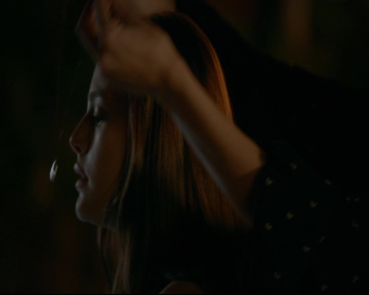 vampirediariesworld-dot-nl_TheOriginals5x07GodsGonnaTroubleTheWater01992.jpg