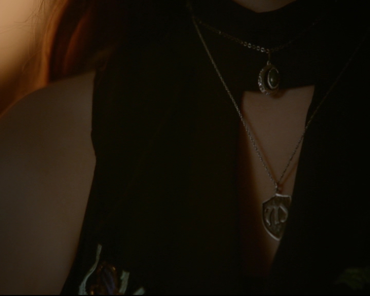 vampirediariesworld-dot-nl_TheOriginals5x07GodsGonnaTroubleTheWater01998.jpg