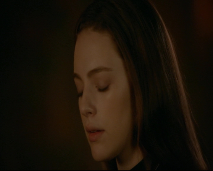 vampirediariesworld-dot-nl_TheOriginals5x07GodsGonnaTroubleTheWater01999.jpg