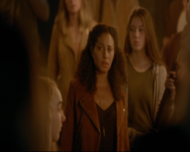 vampirediariesworld-dot-nl_TheOriginals5x07GodsGonnaTroubleTheWater02016.jpg