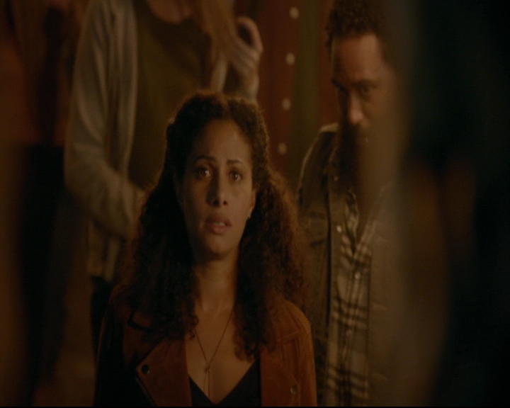 vampirediariesworld-dot-nl_TheOriginals5x07GodsGonnaTroubleTheWater02023.jpg