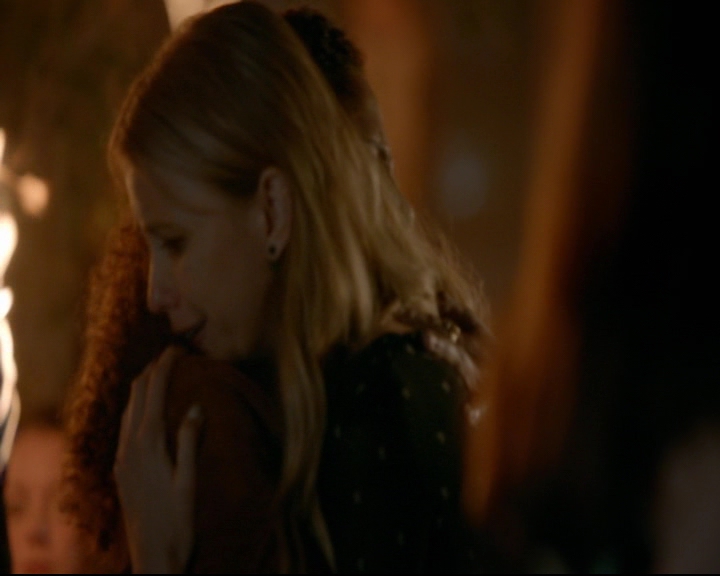 vampirediariesworld-dot-nl_TheOriginals5x07GodsGonnaTroubleTheWater02027.jpg