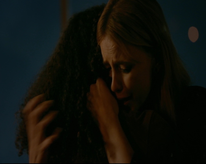 vampirediariesworld-dot-nl_TheOriginals5x07GodsGonnaTroubleTheWater02036.jpg