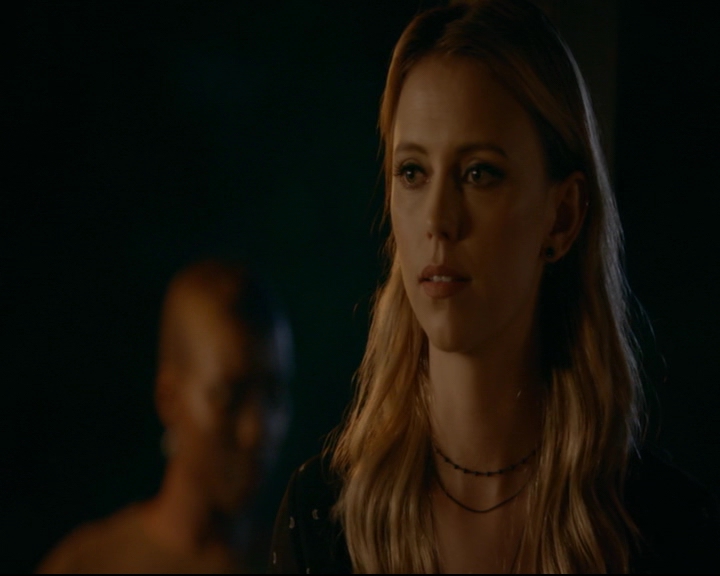 vampirediariesworld-dot-nl_TheOriginals5x07GodsGonnaTroubleTheWater02058.jpg